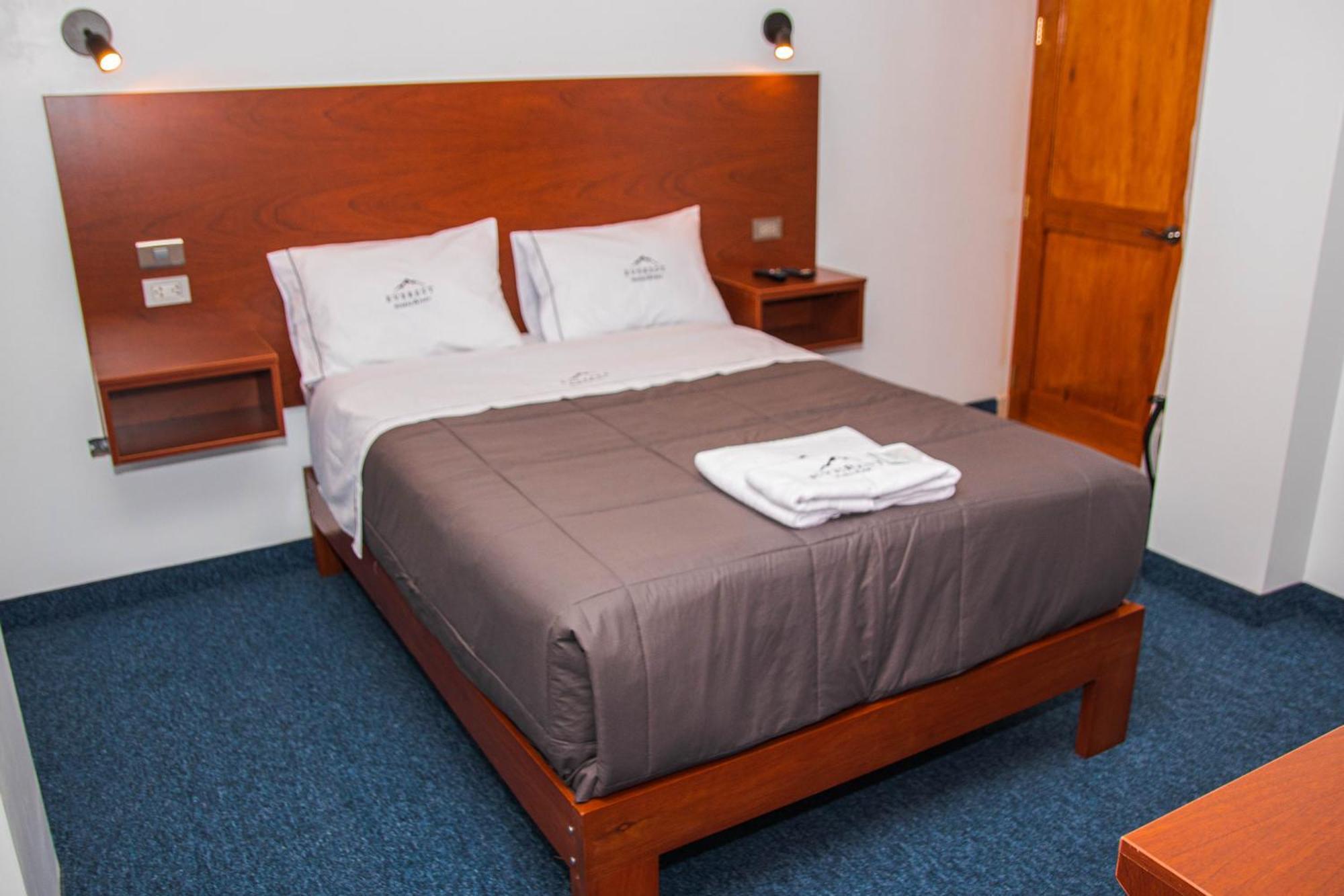 Hotel Turistico Everest Huaraz  Exterior photo